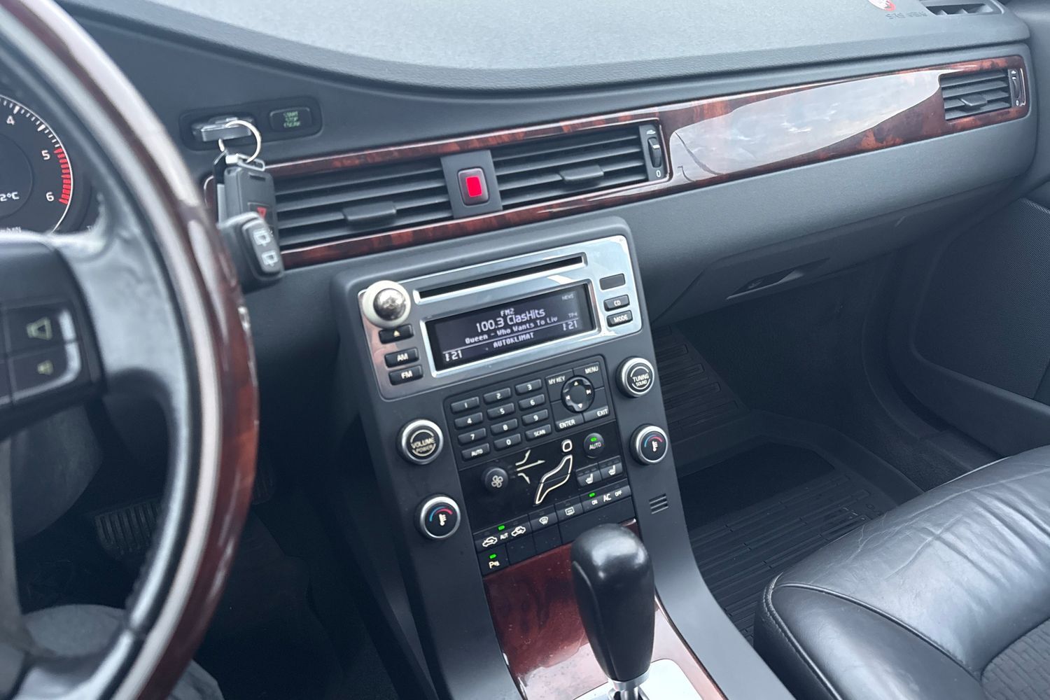 Volvo V70 vaihtoauto