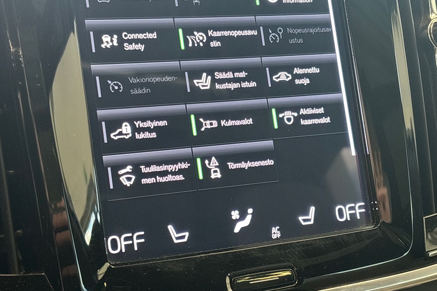 Volvo V90 Cross Country vaihtoauto