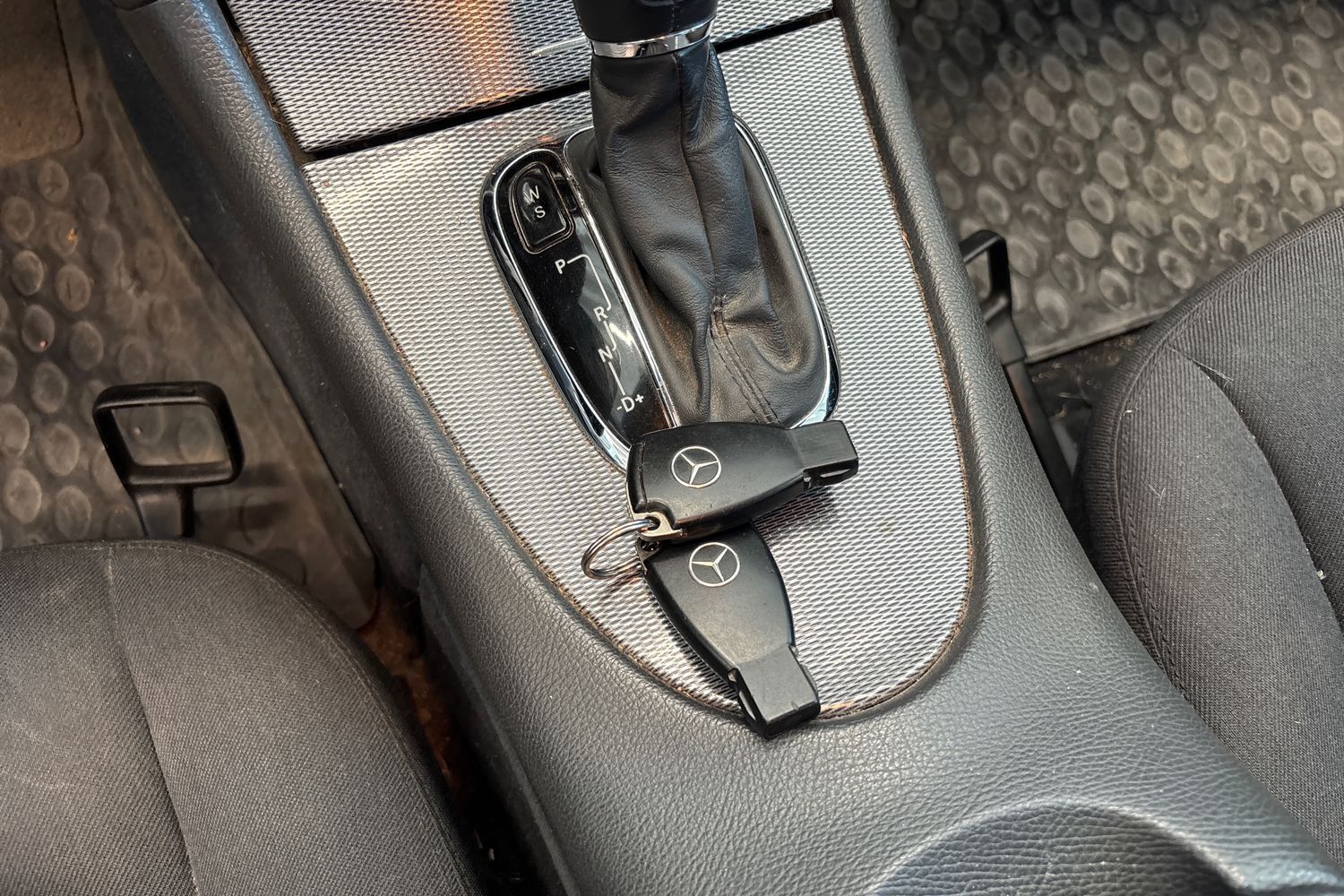 Mercedes-Benz CLK vaihtoauto