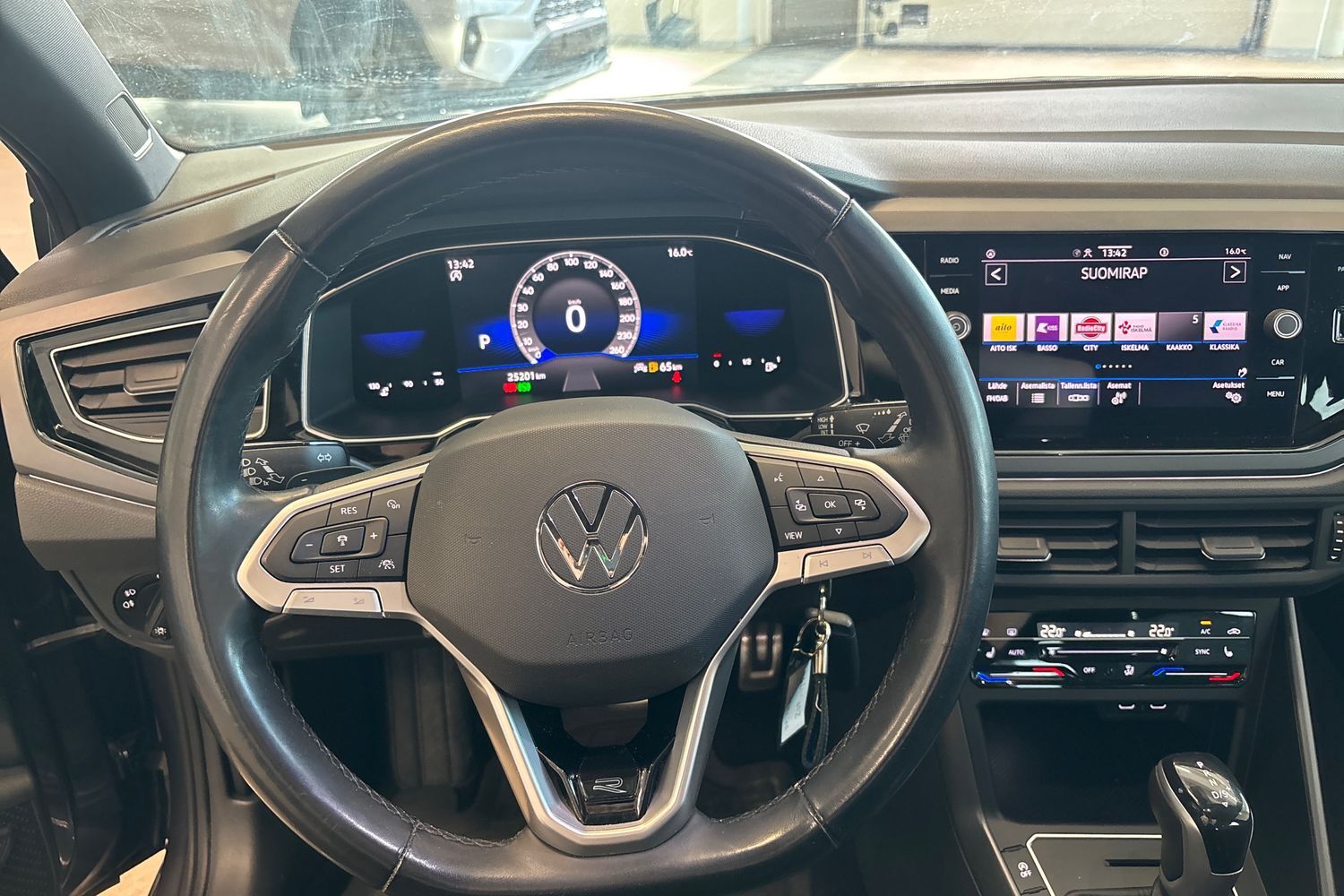Volkswagen Taigo vaihtoauto