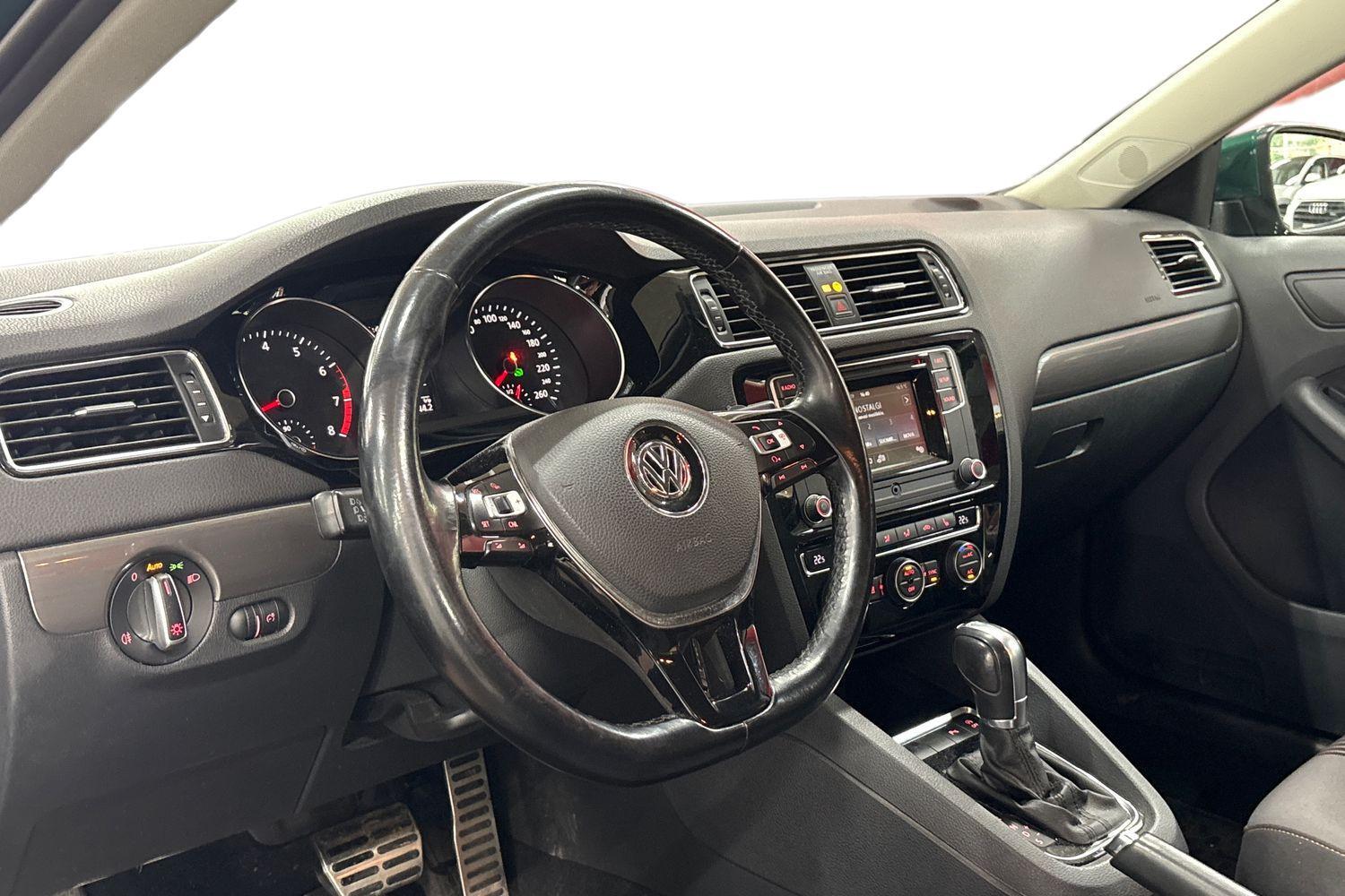 Volkswagen Jetta vaihtoauto