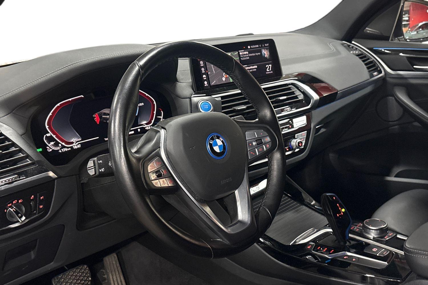 BMW iX3 vaihtoauto