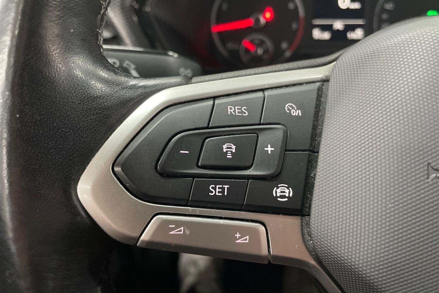Volkswagen T-Cross vaihtoauto