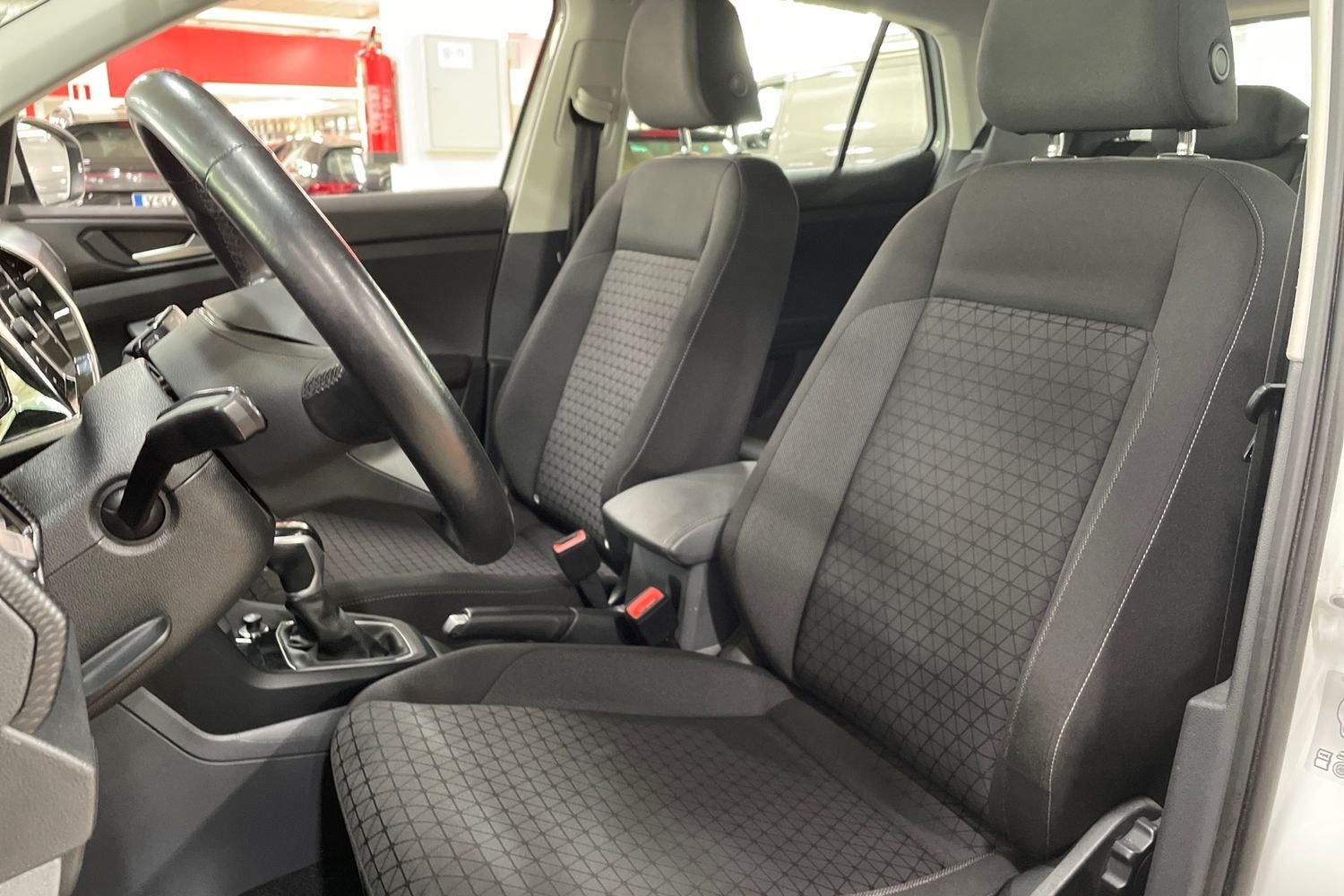 Volkswagen T-Cross vaihtoauto
