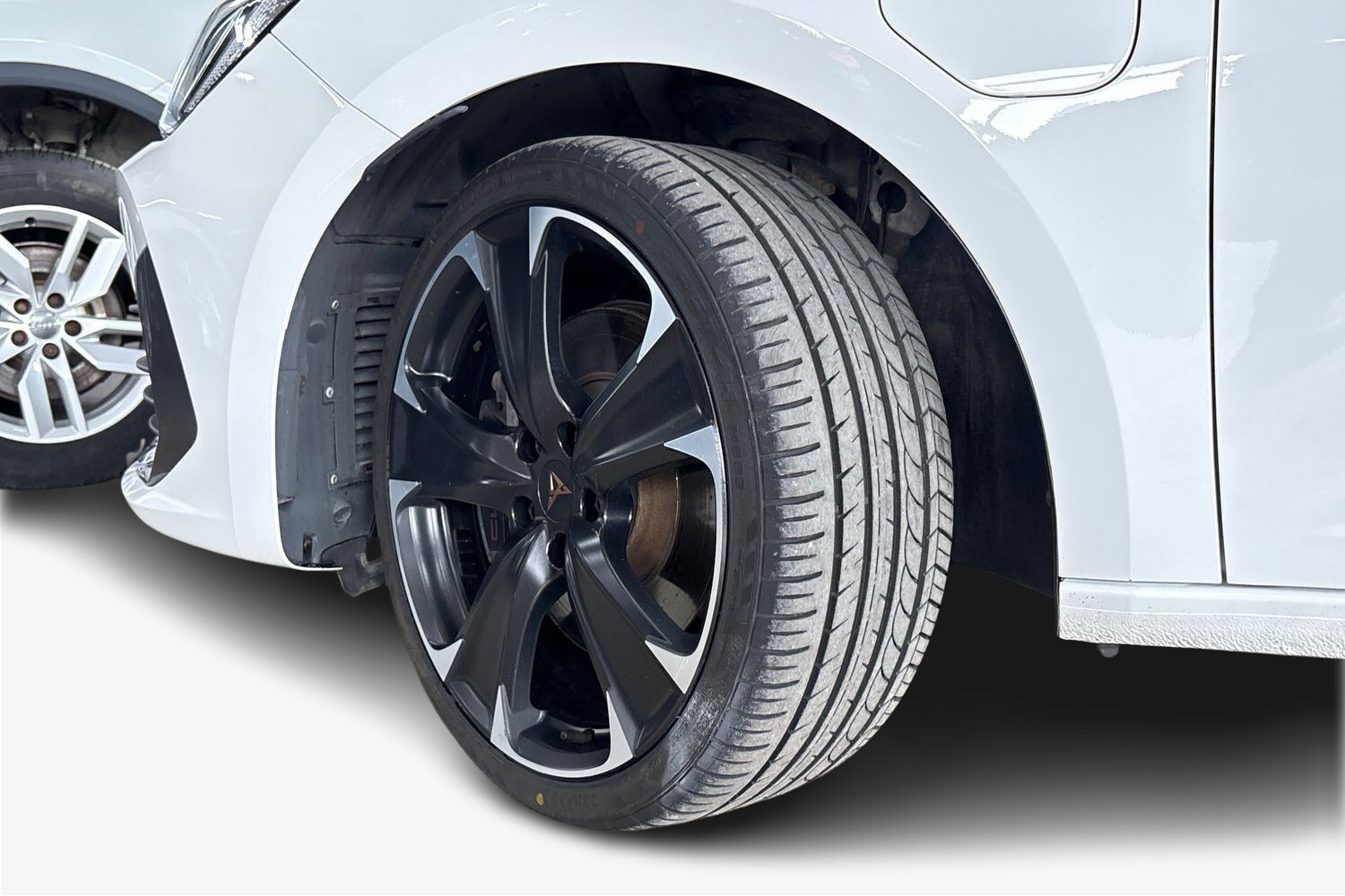 Cupra Leon Sportstourer vaihtoauto