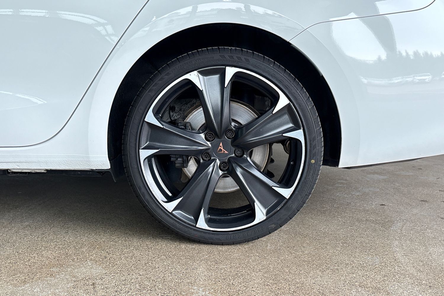 Cupra Leon Sportstourer vaihtoauto