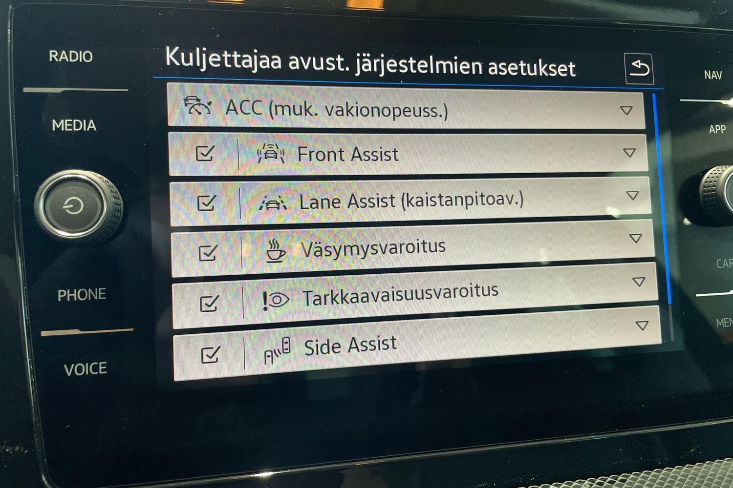 Volkswagen T-Cross vaihtoauto