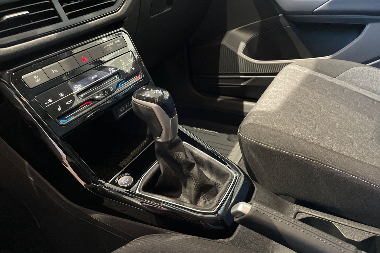 Volkswagen T-Cross vaihtoauto