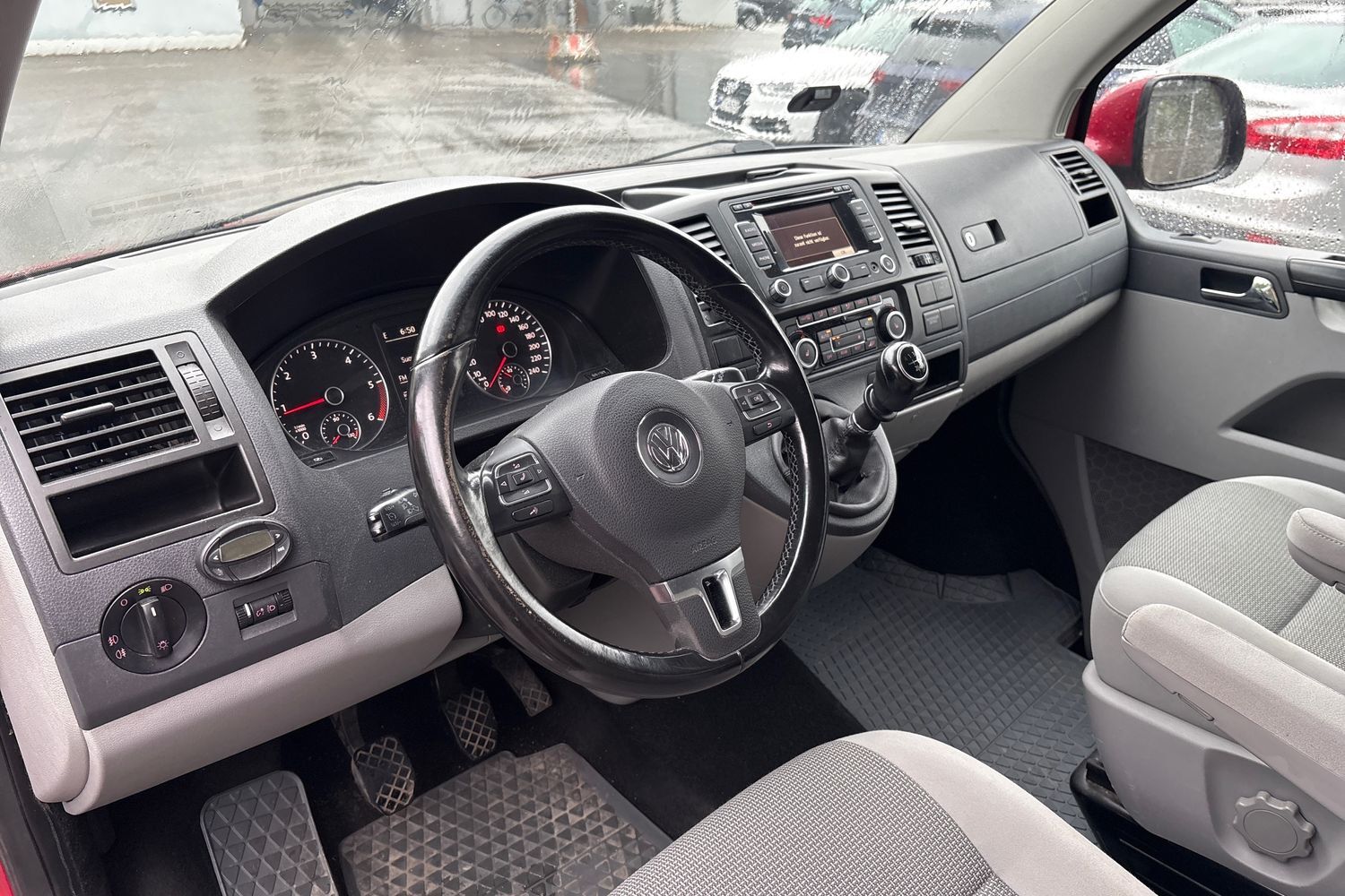 Volkswagen Caravelle vaihtoauto