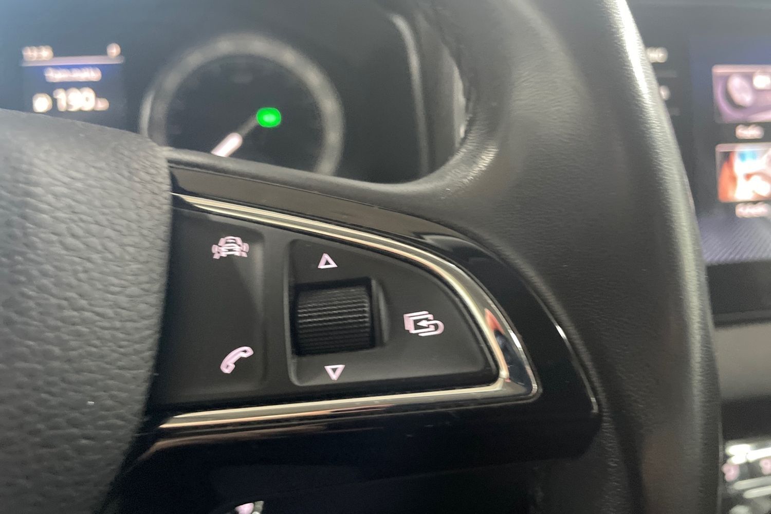 Skoda Karoq vaihtoauto