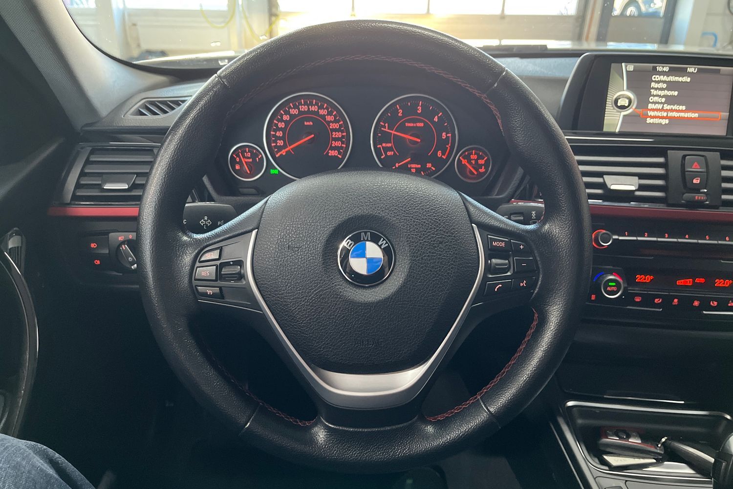 BMW 320 vaihtoauto
