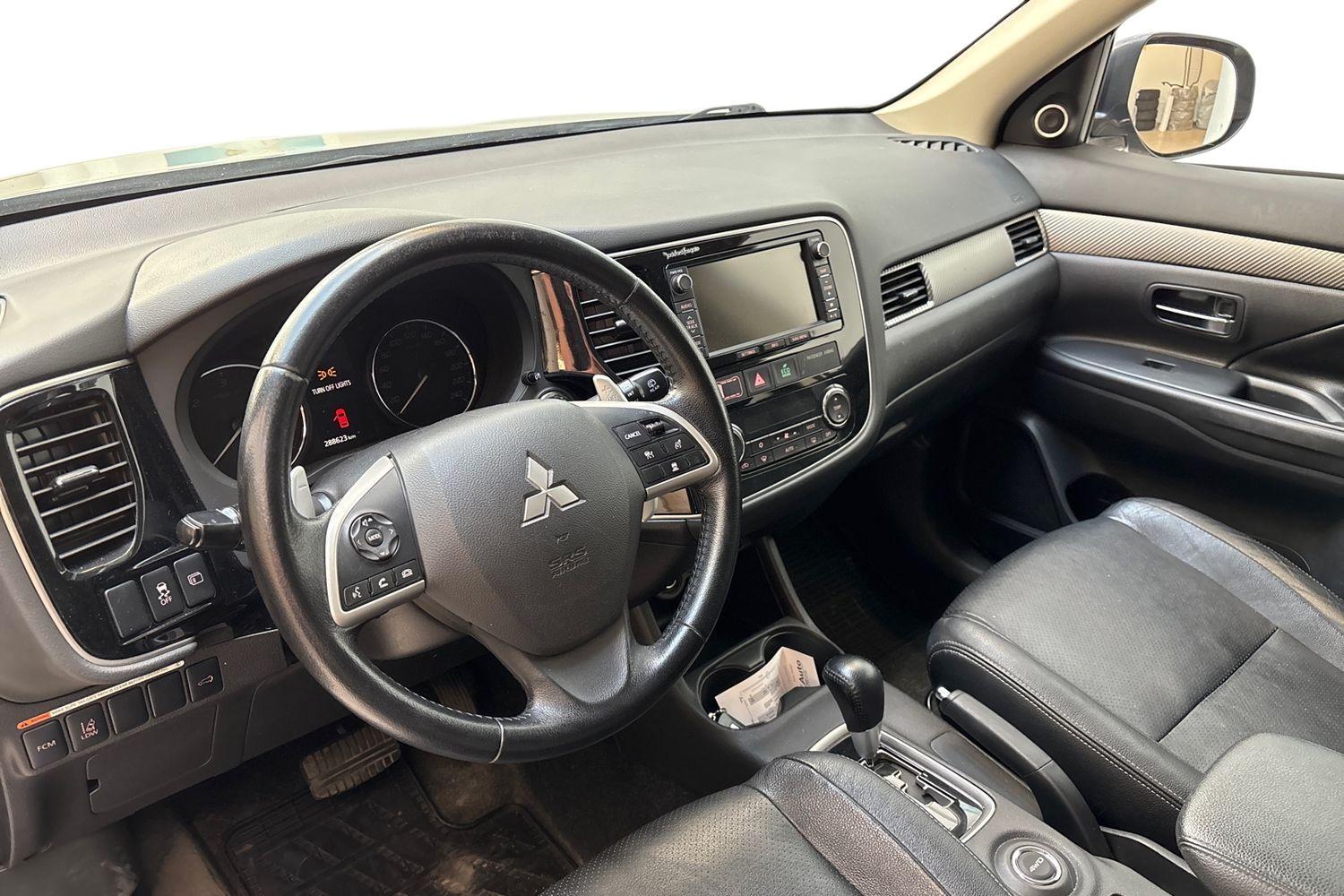 Mitsubishi Outlander vaihtoauto