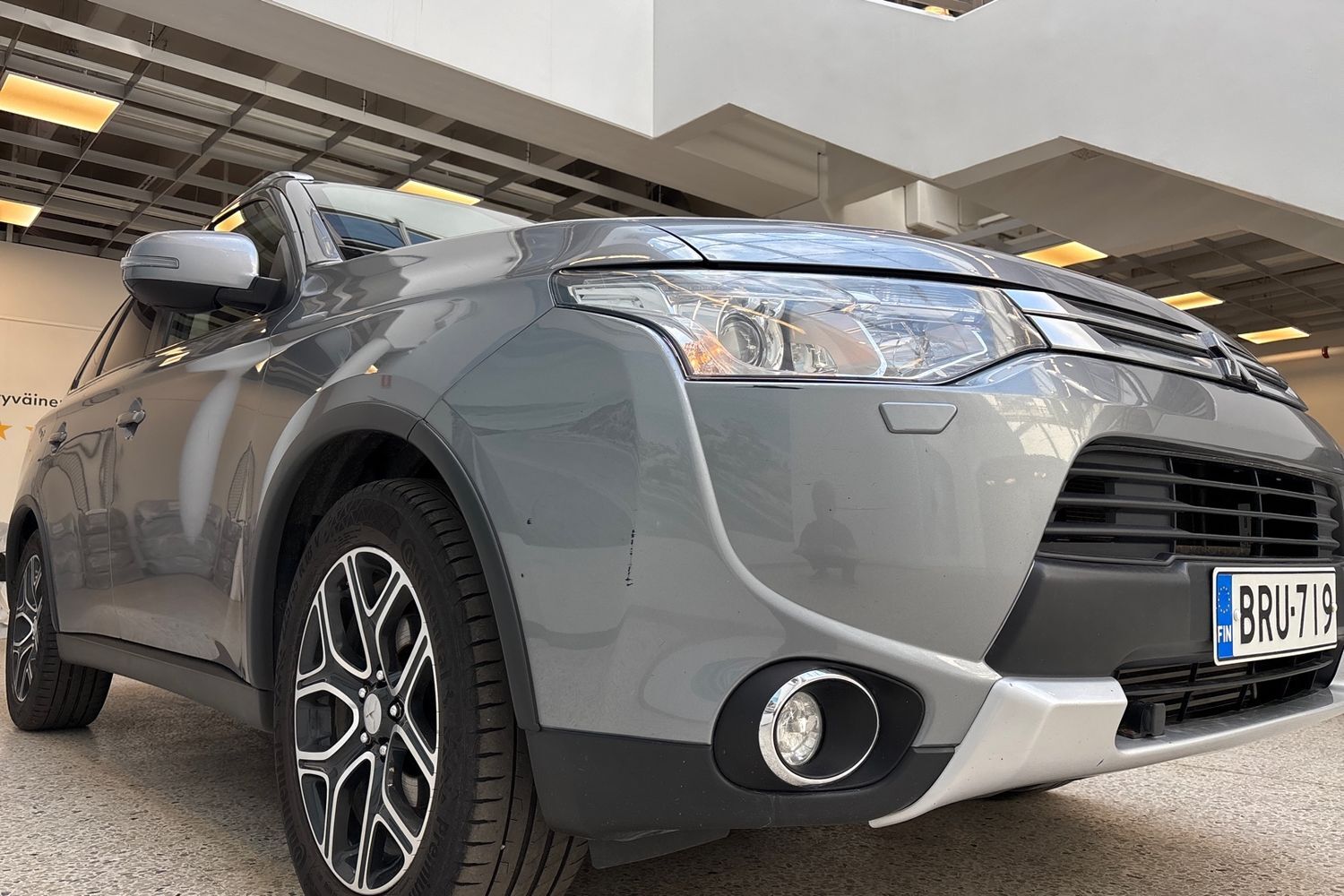 Mitsubishi Outlander vaihtoauto