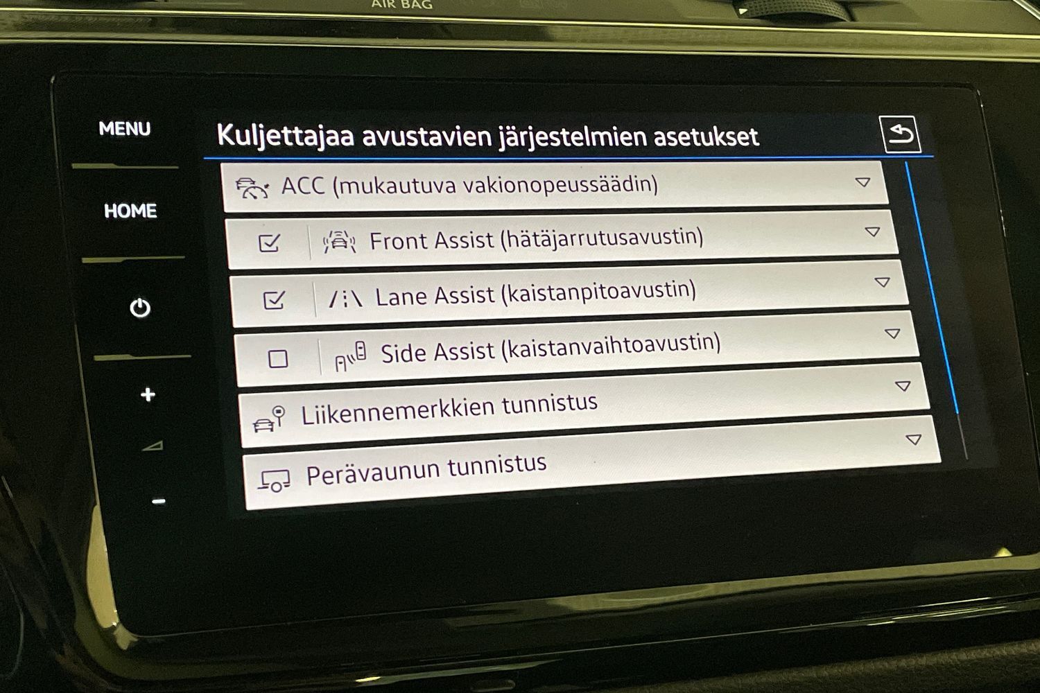 Volkswagen Touran vaihtoauto