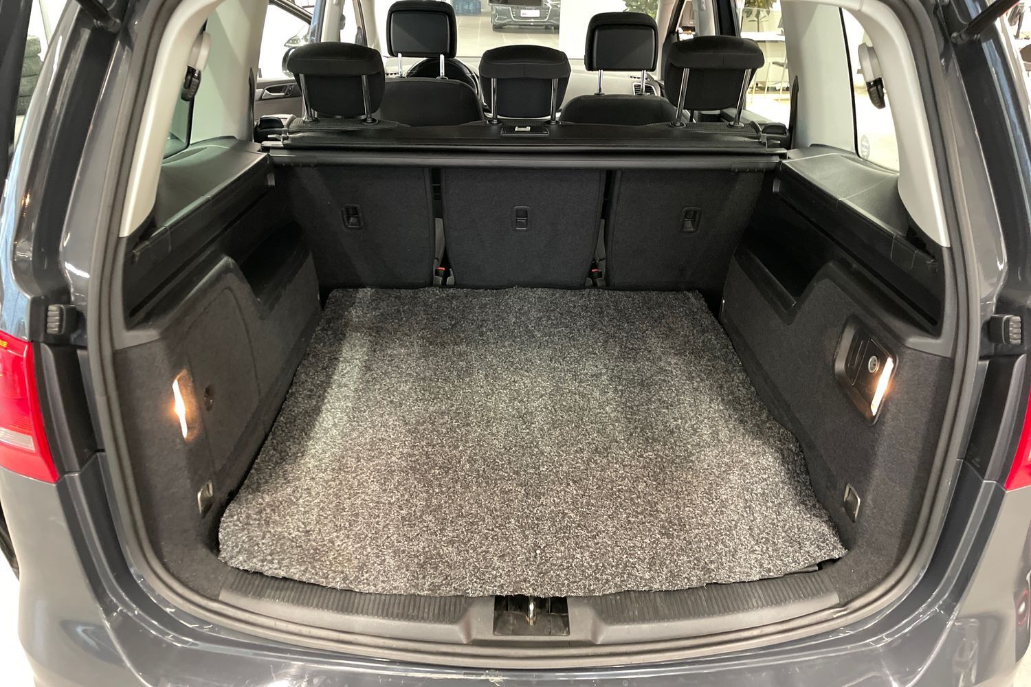Volkswagen Sharan vaihtoauto
