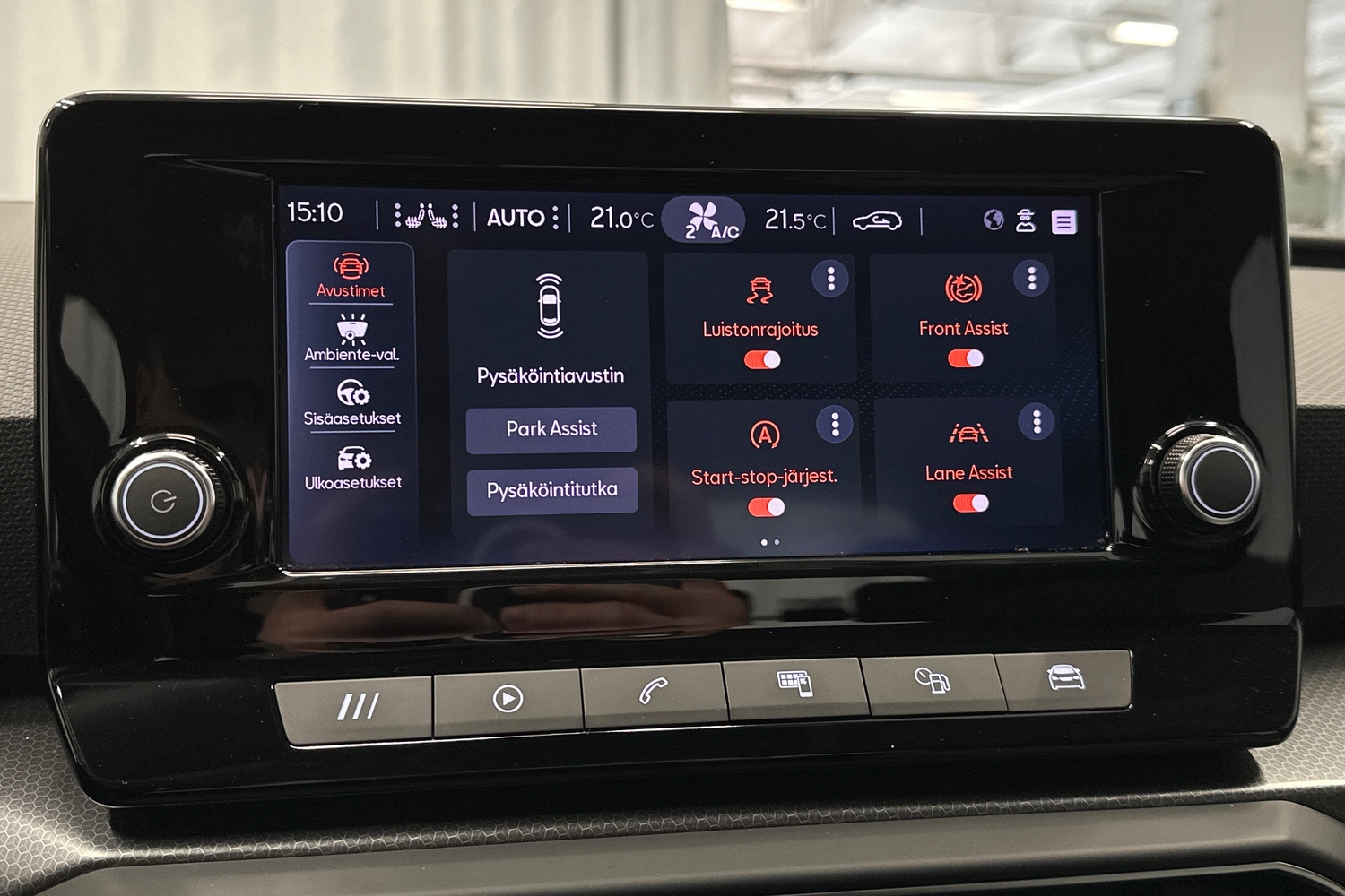 SEAT Leon Sportstourer vaihtoauto