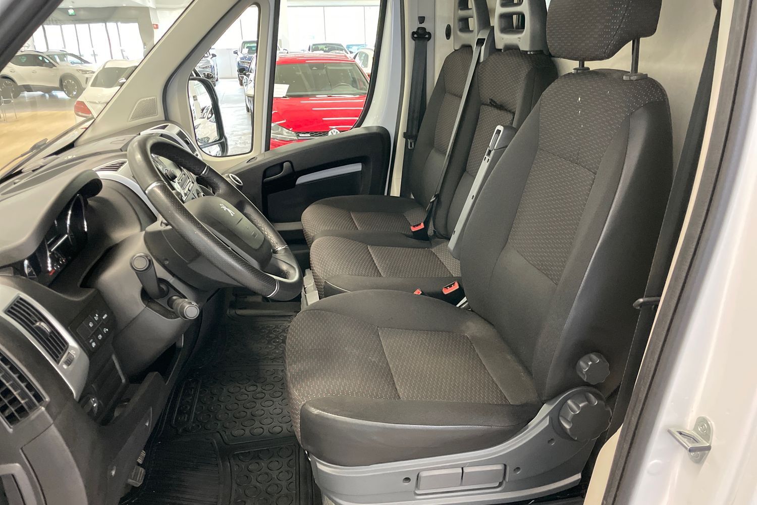 Peugeot Boxer vaihtoauto