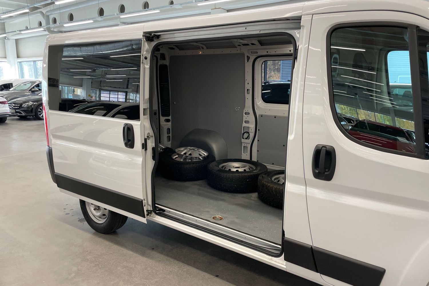 Peugeot Boxer vaihtoauto