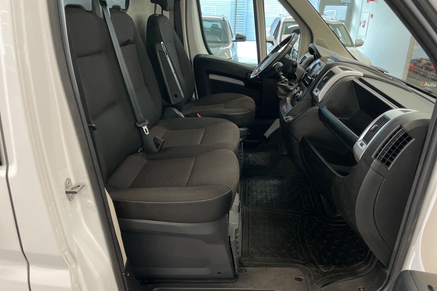 Peugeot Boxer vaihtoauto