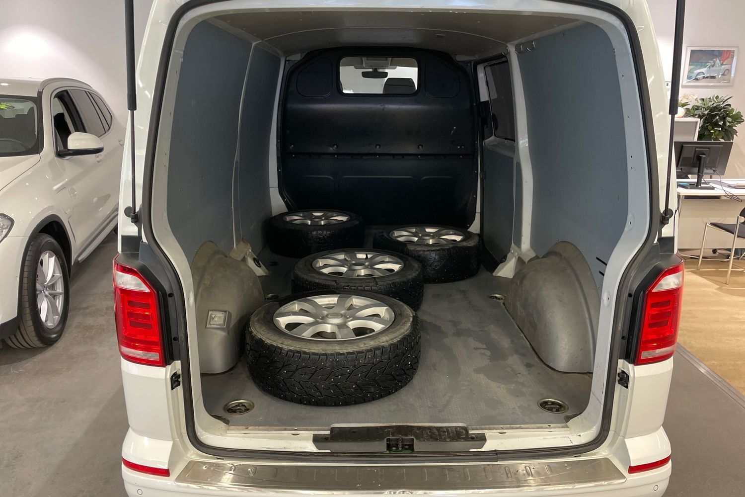 Volkswagen Transporter vaihtoauto