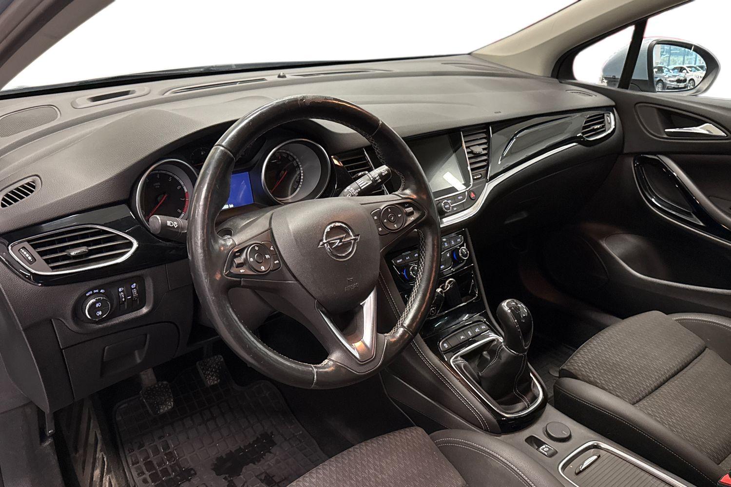 Opel Astra vaihtoauto