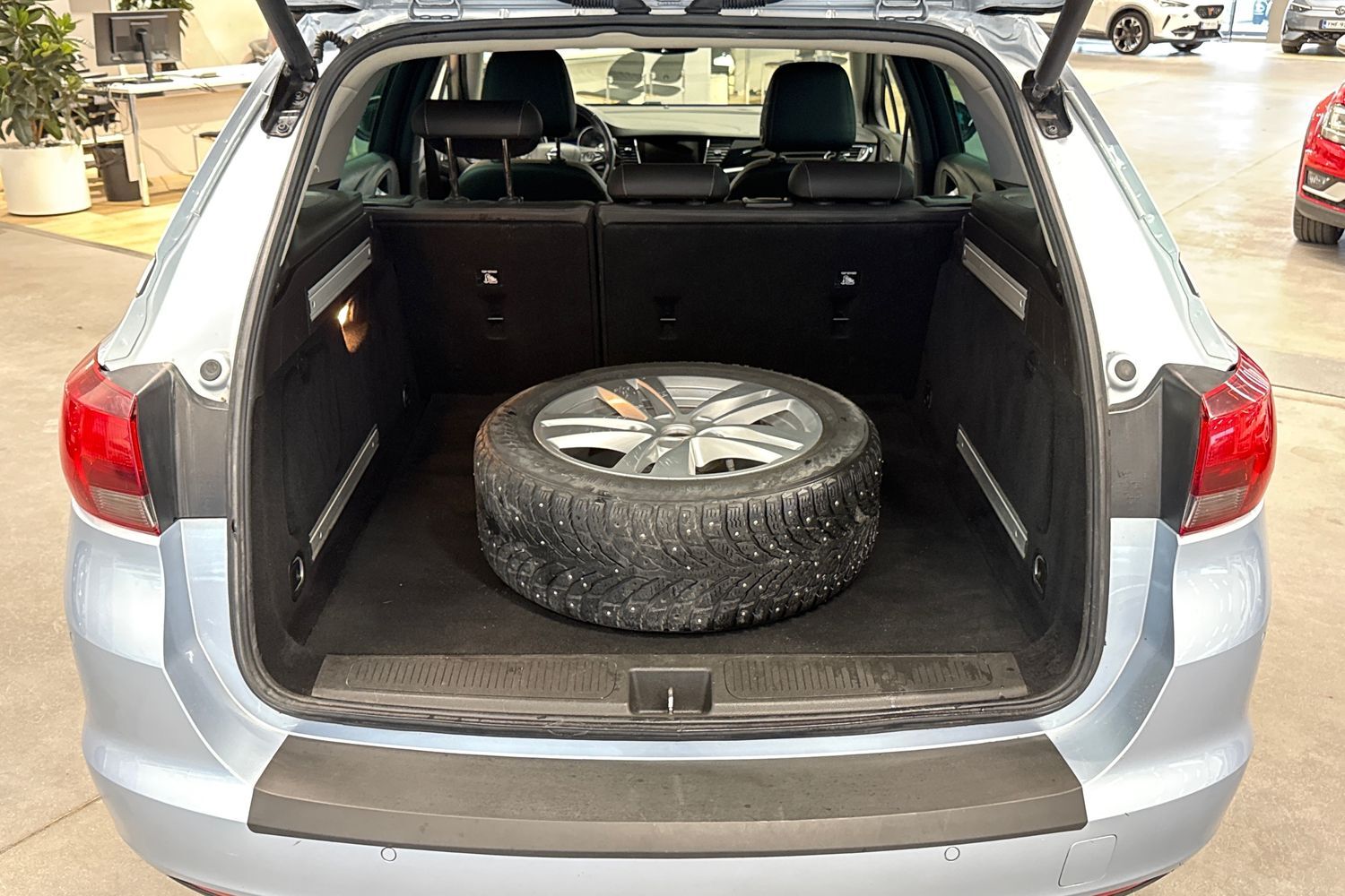 Opel Astra vaihtoauto
