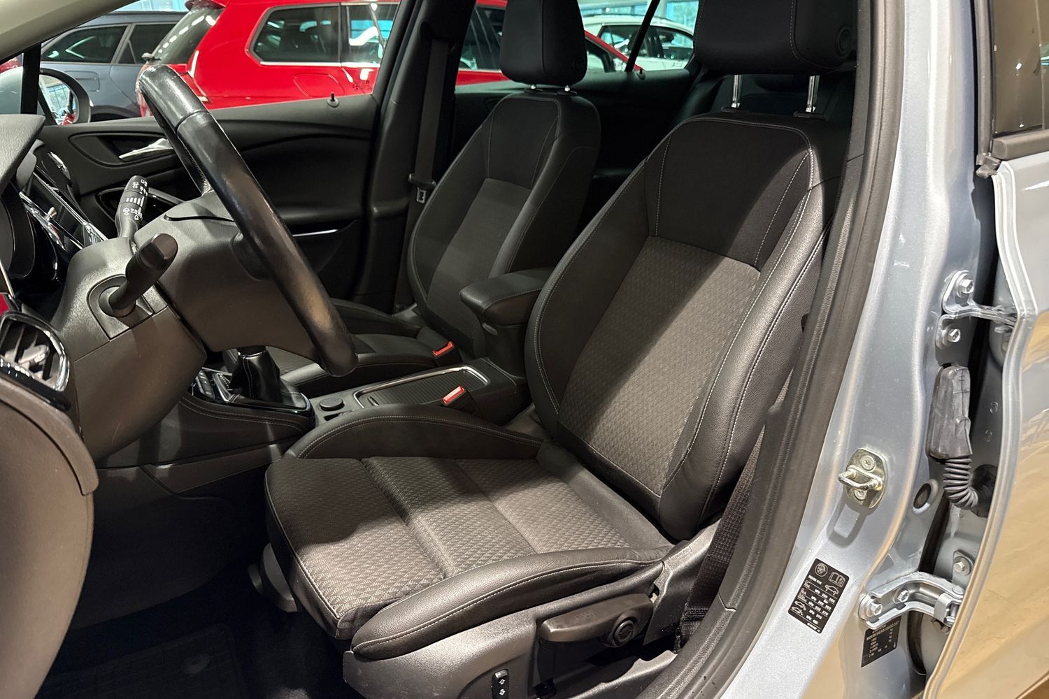 Opel Astra vaihtoauto