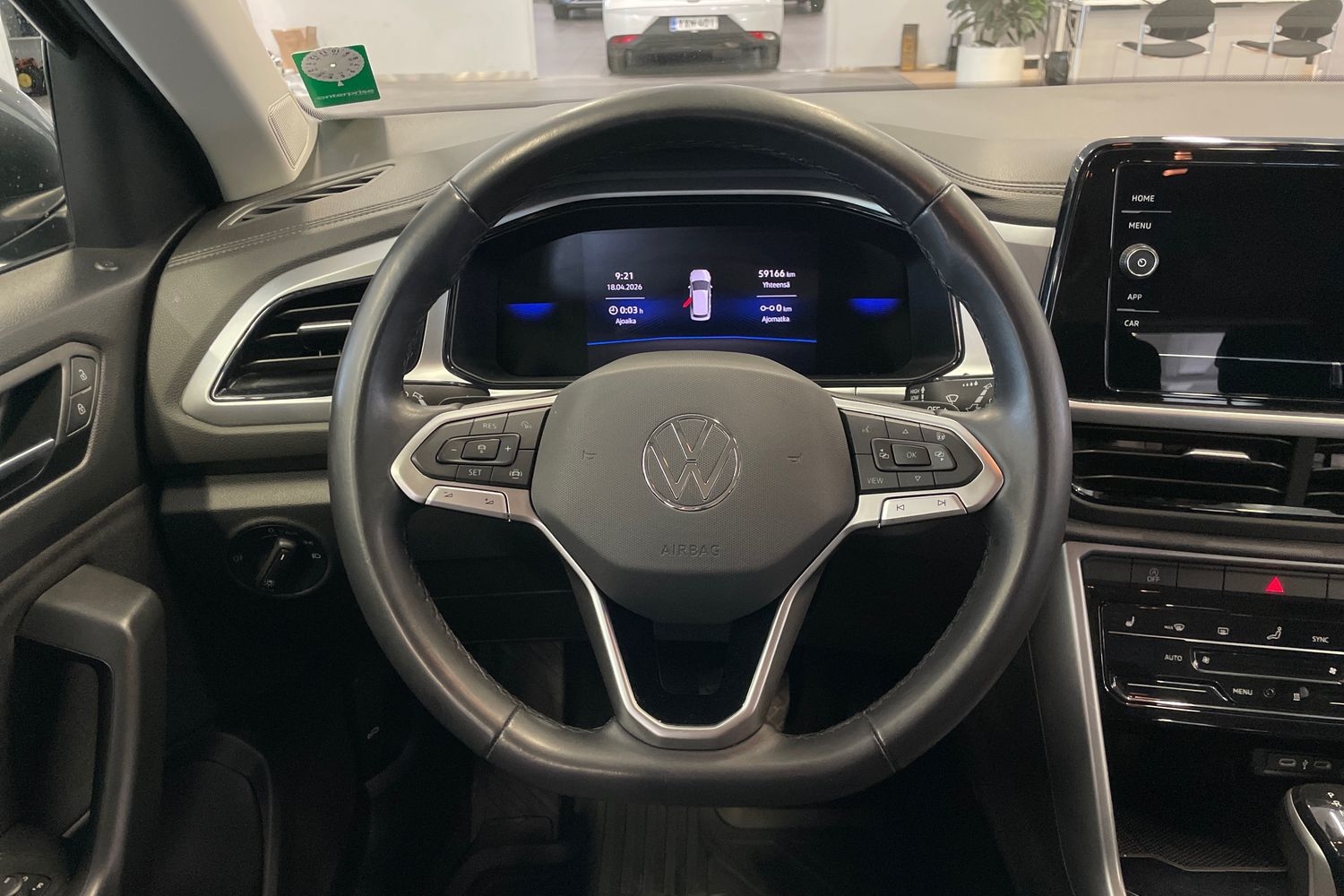 Volkswagen T-Roc vaihtoauto
