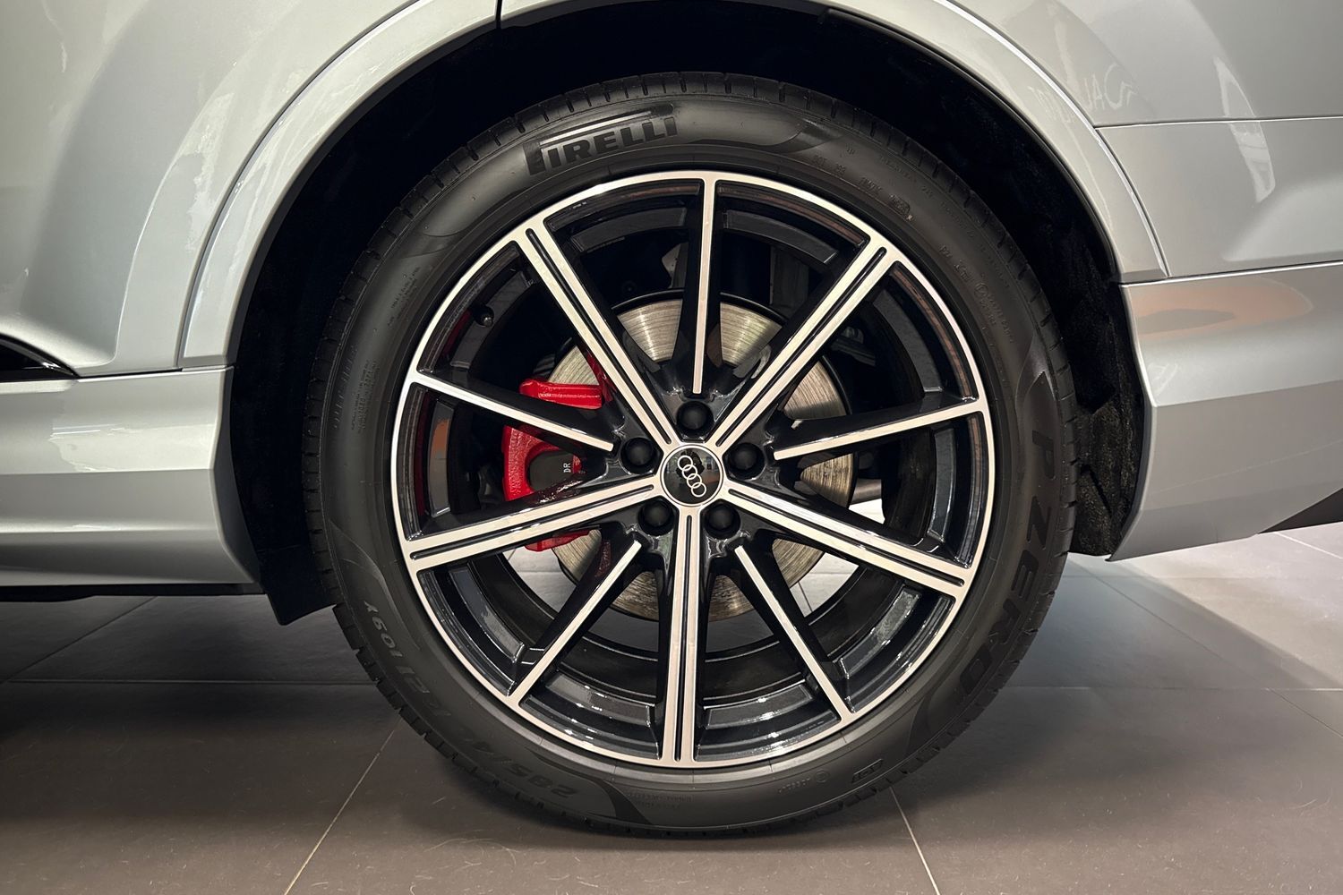 Audi Q7 vaihtoauto