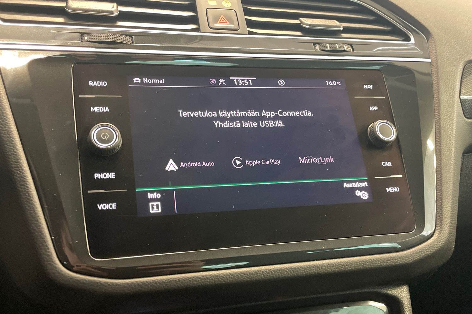Volkswagen Tiguan vaihtoauto