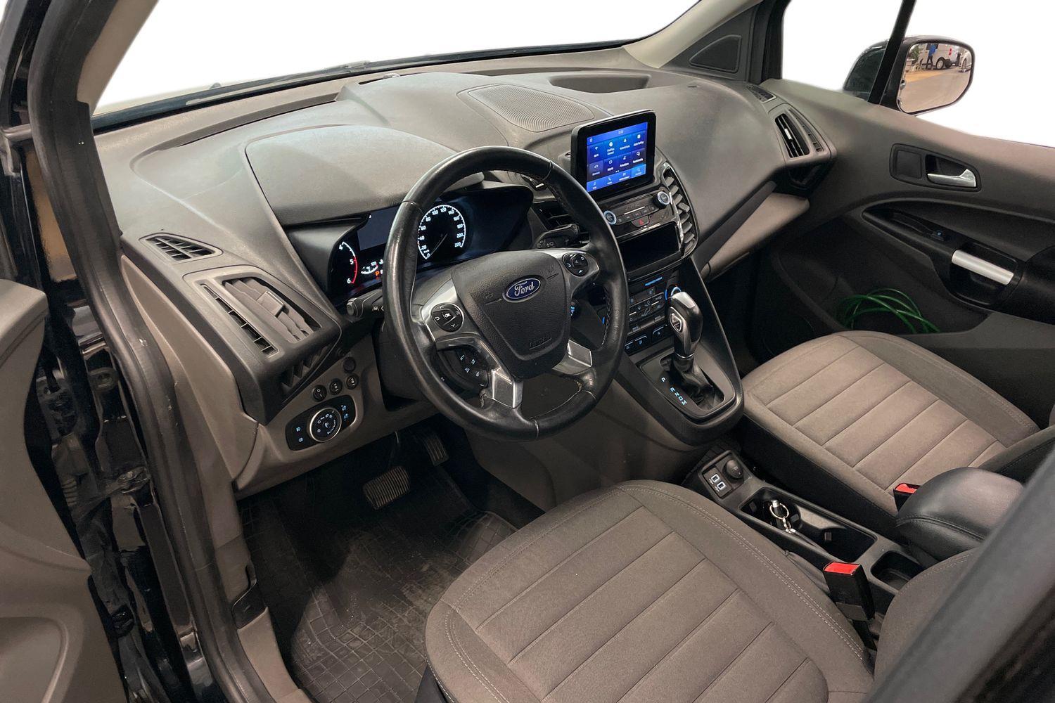 Ford Grand Tourneo Connect vaihtoauto