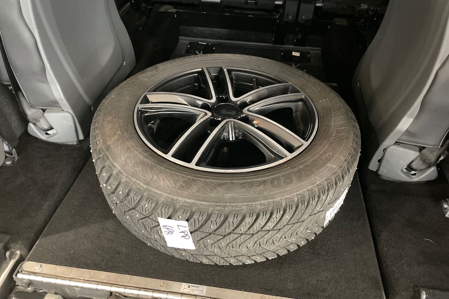 Ford Grand Tourneo Connect vaihtoauto