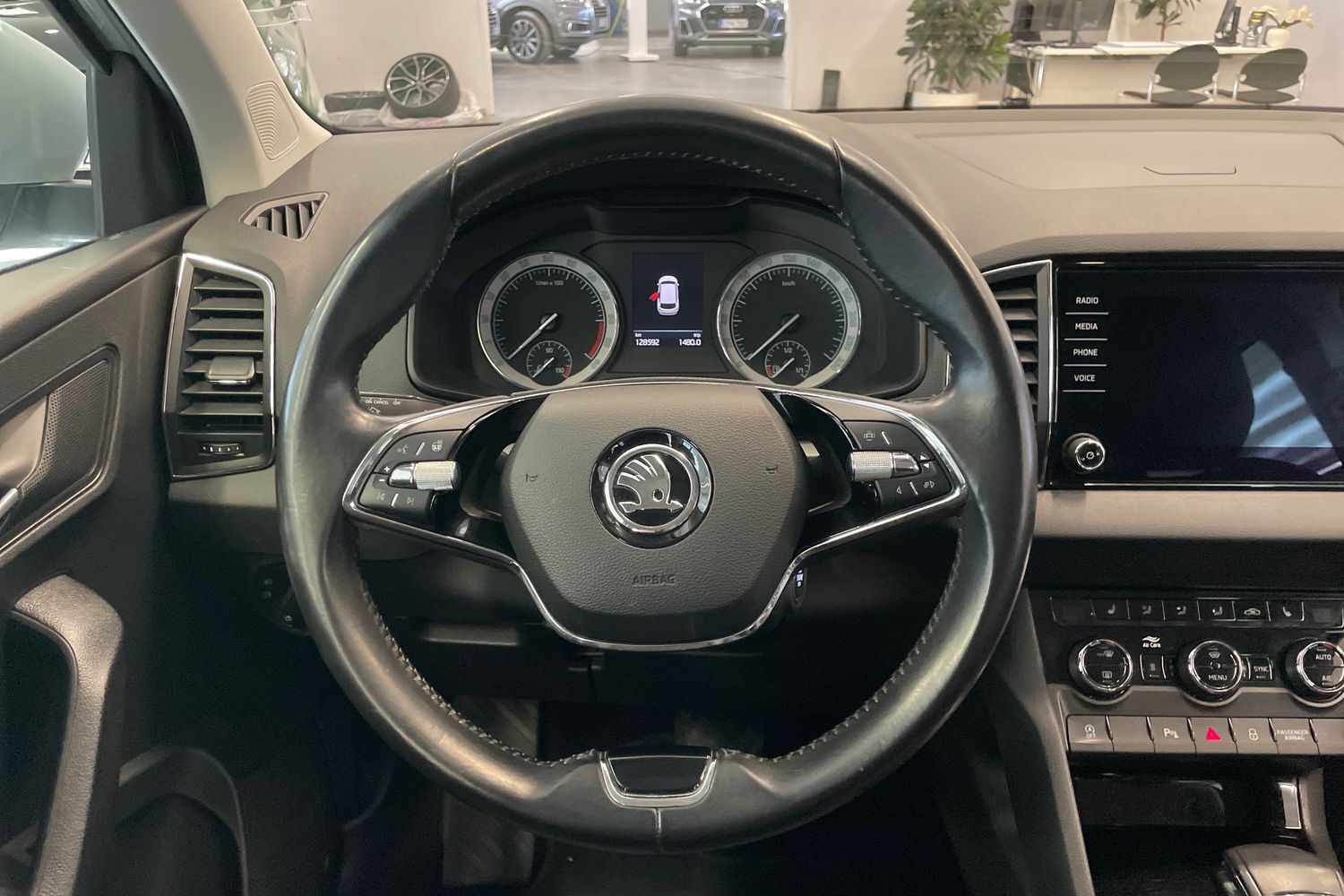 Skoda Karoq vaihtoauto
