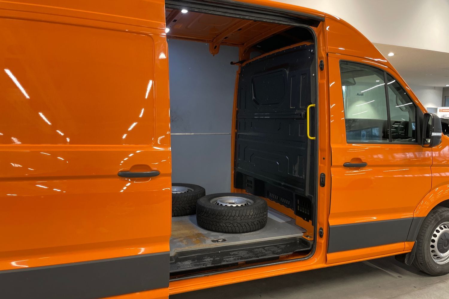 Volkswagen Crafter vaihtoauto