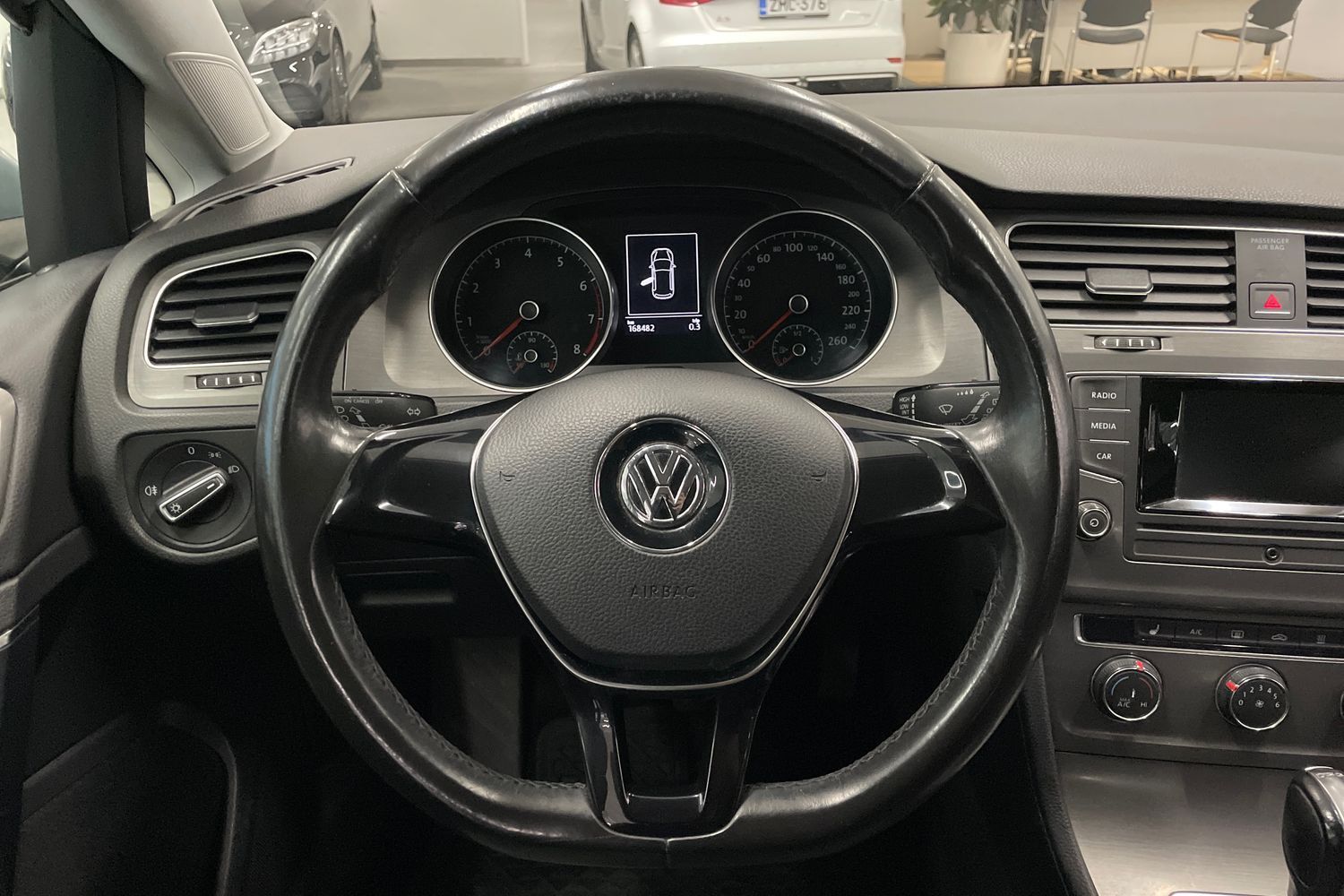Volkswagen Golf vaihtoauto
