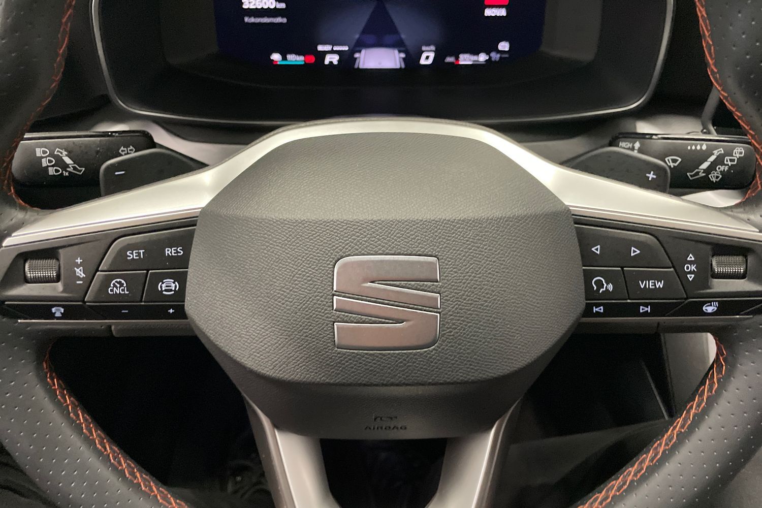 SEAT Leon Sportstourer vaihtoauto