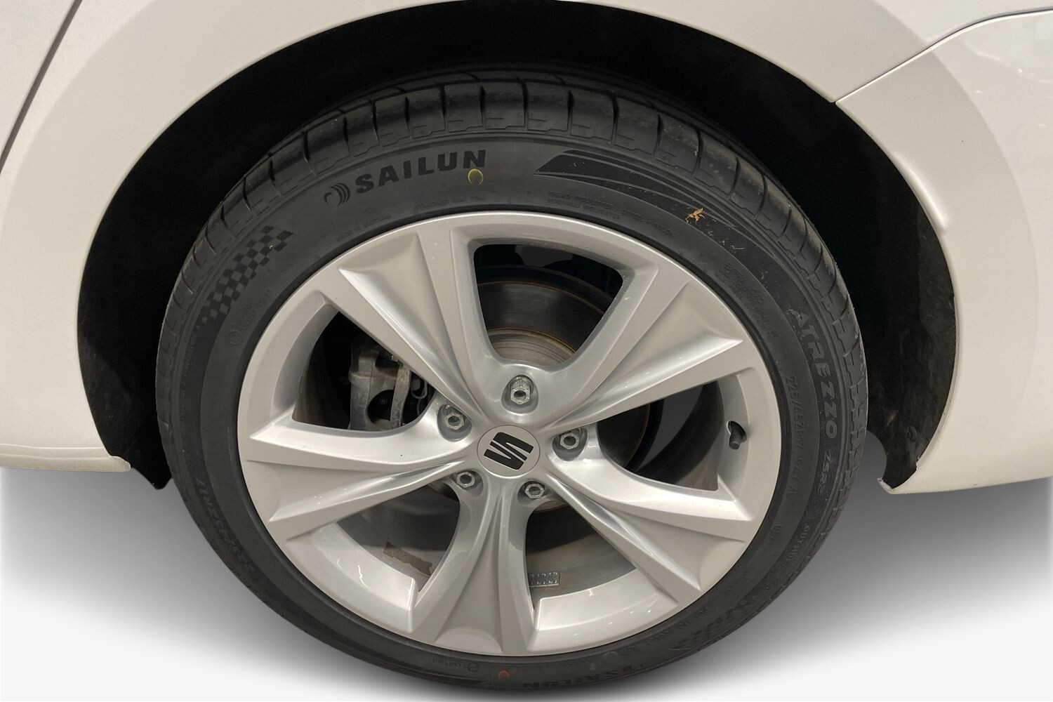 SEAT Leon Sportstourer vaihtoauto
