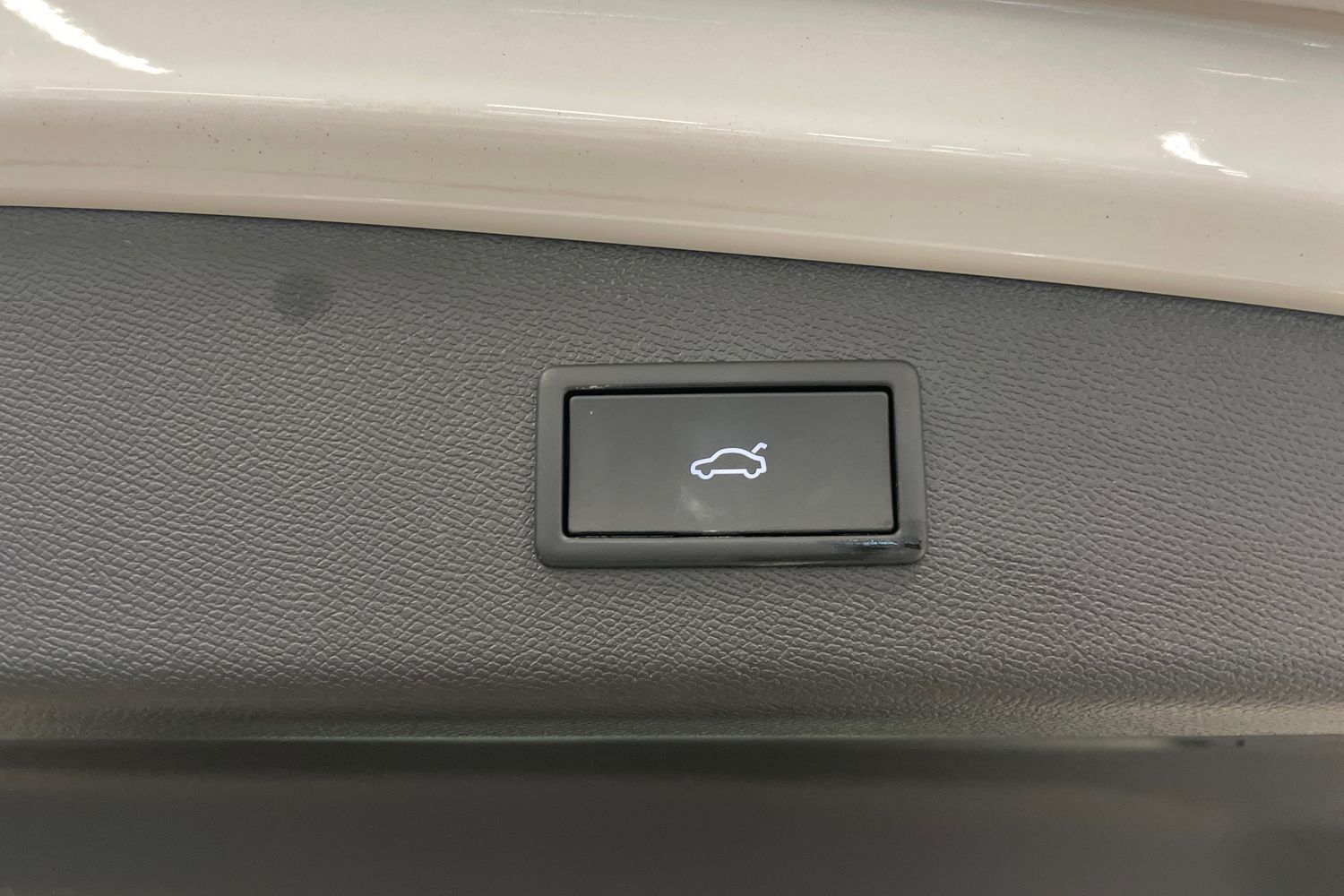 SEAT Leon Sportstourer vaihtoauto