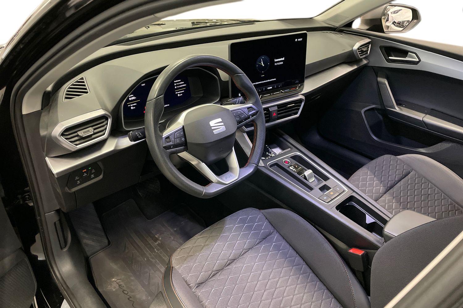SEAT Leon Sportstourer vaihtoauto