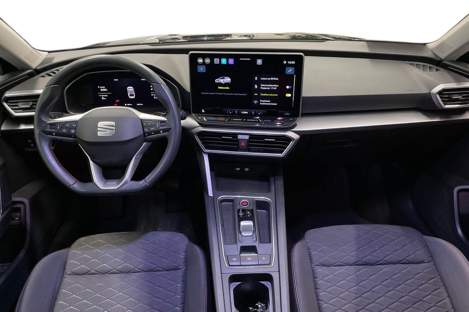 SEAT Leon Sportstourer vaihtoauto