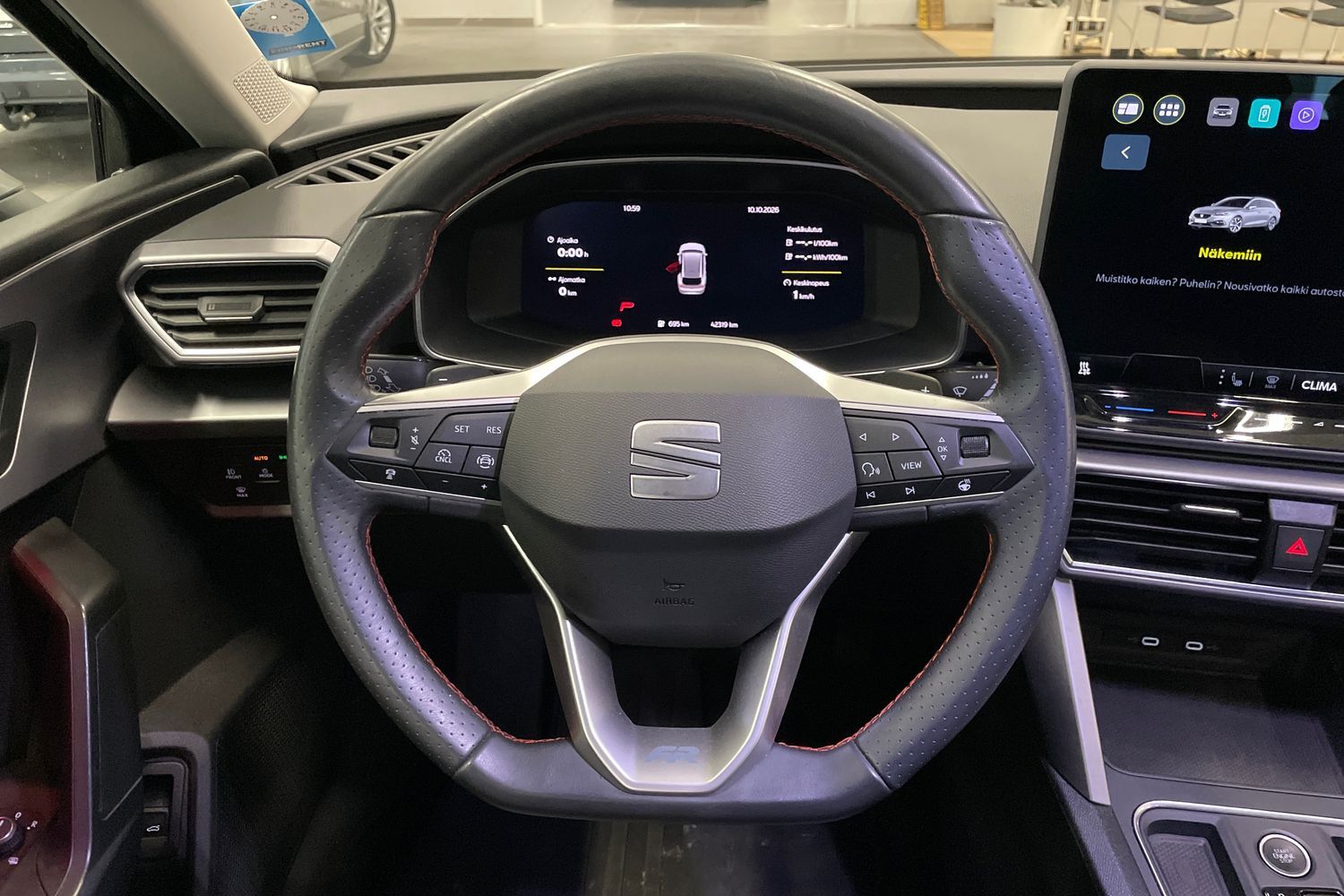 SEAT Leon Sportstourer vaihtoauto