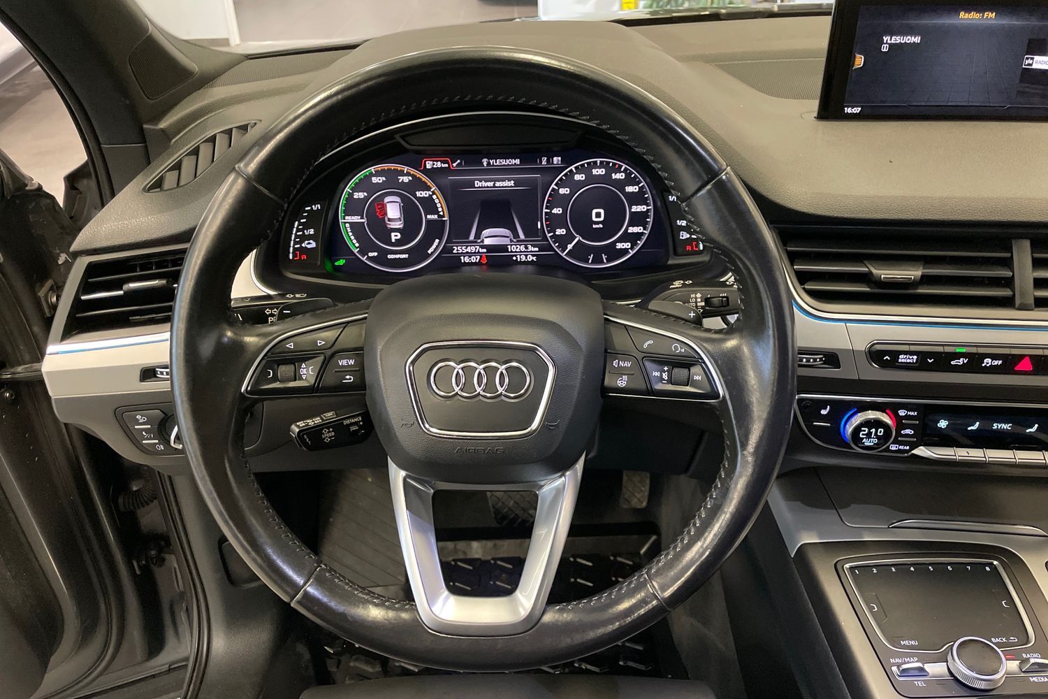 Audi Q7 vaihtoauto