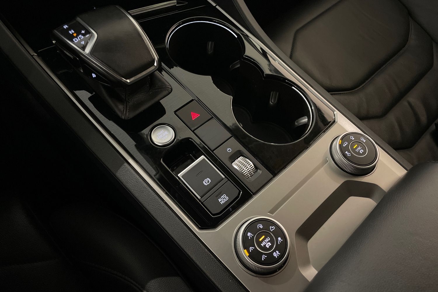 Volkswagen Touareg vaihtoauto