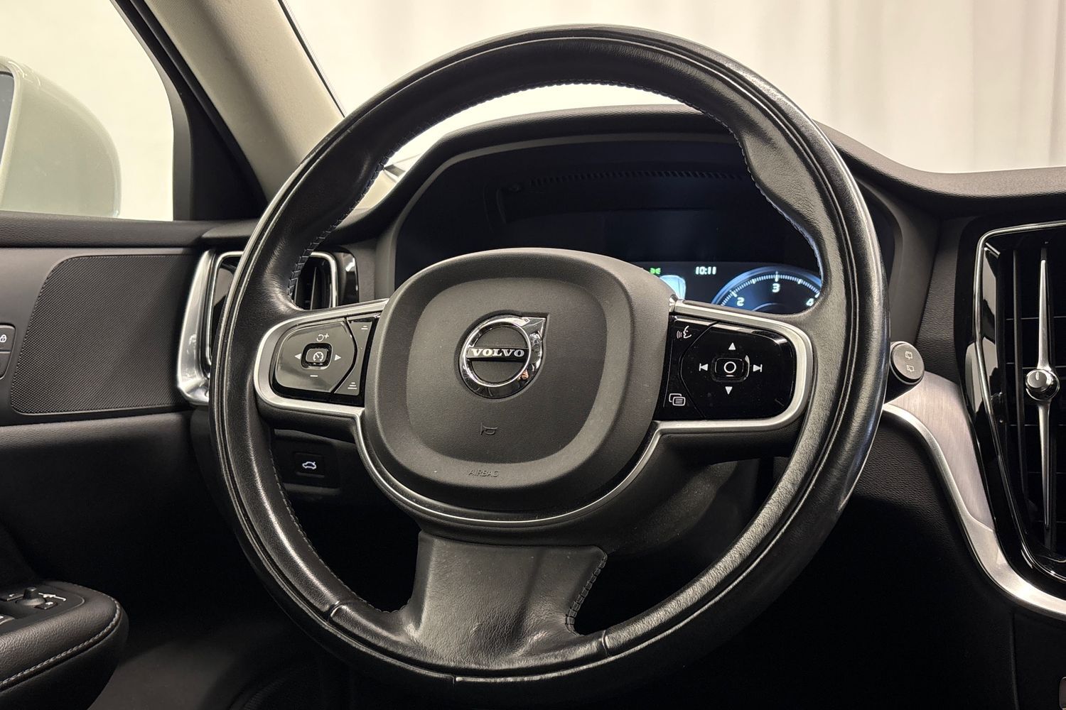 Volvo V60 Cross Country vaihtoauto