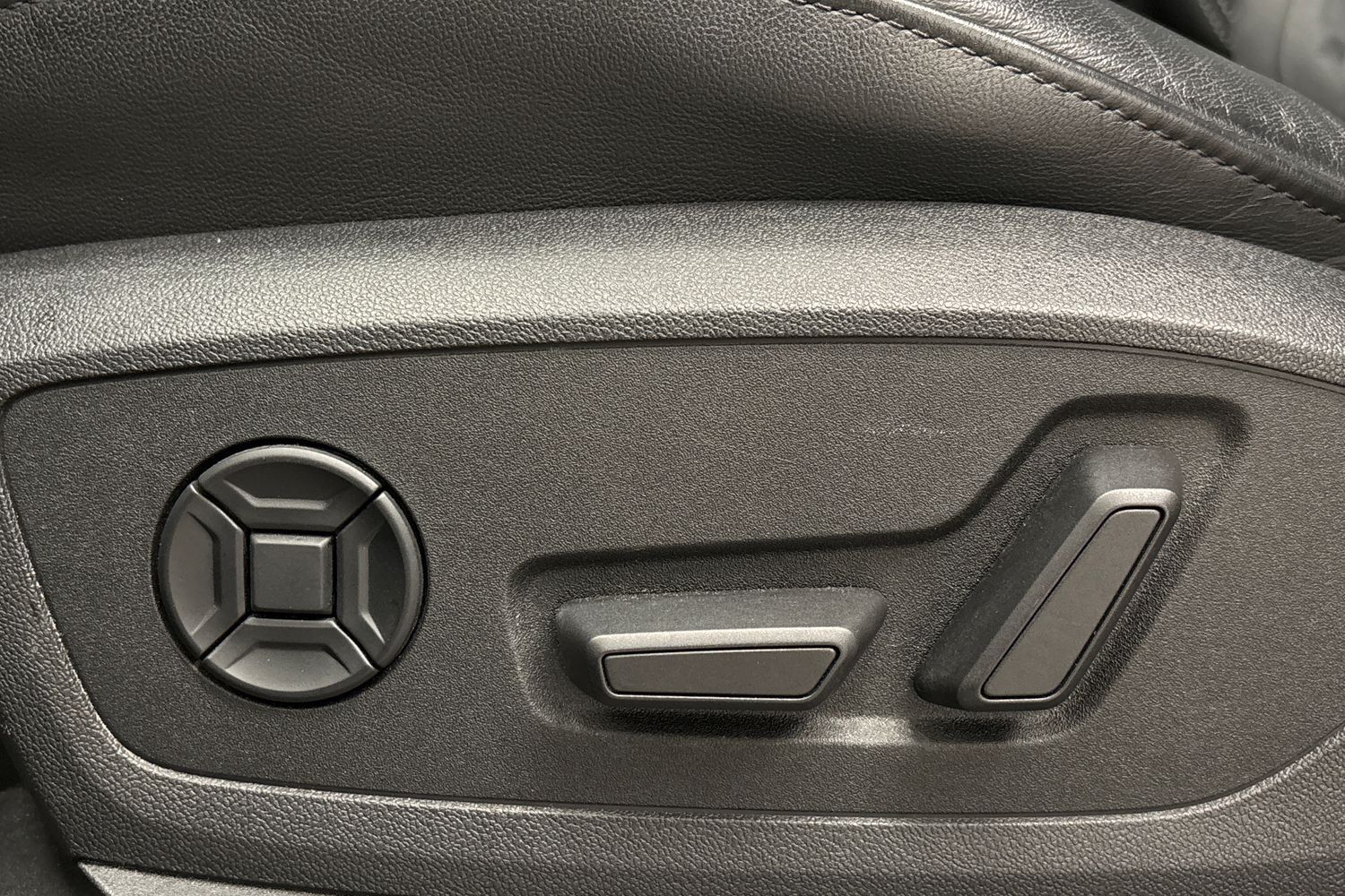 Audi Q8 e-tron vaihtoauto