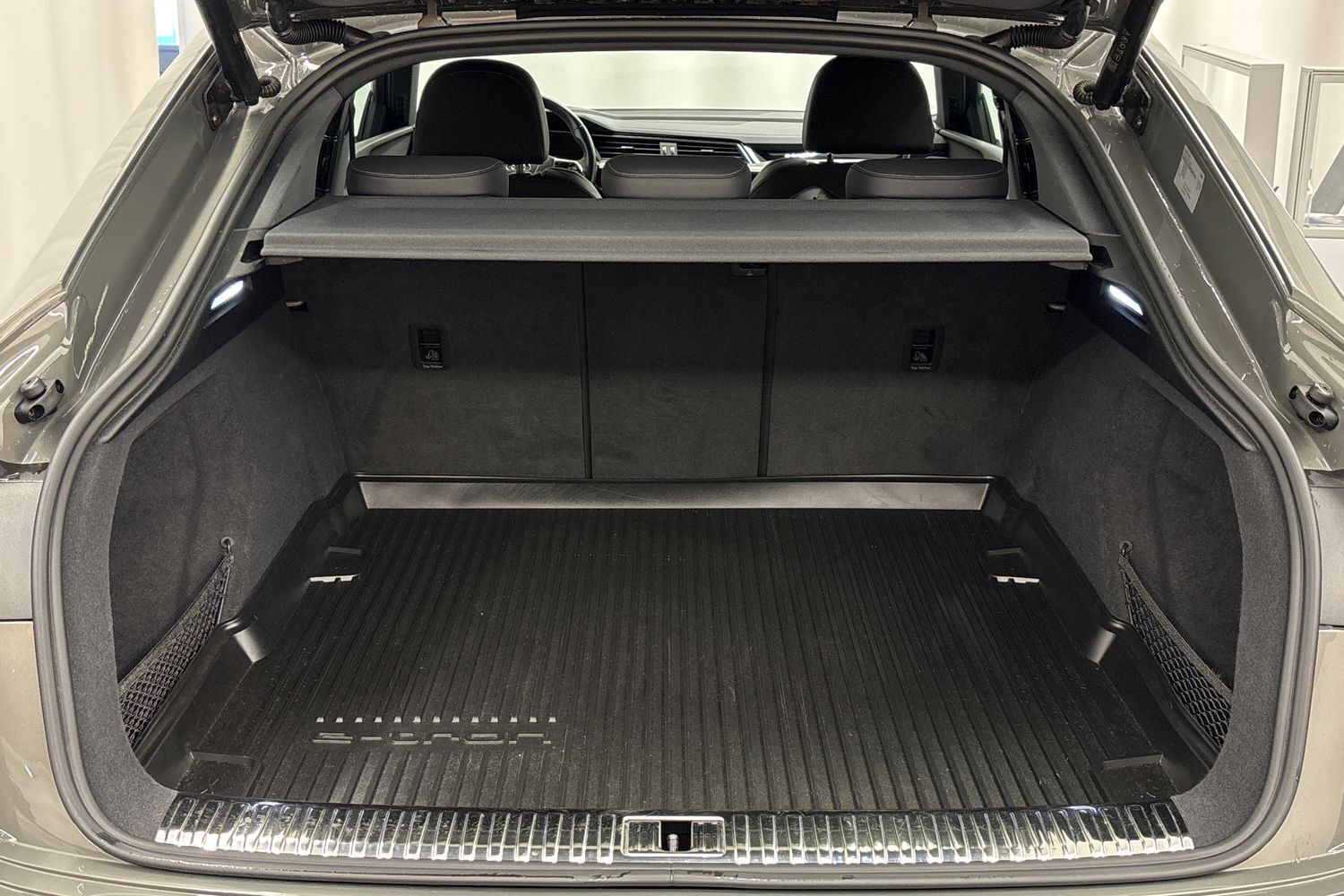 Audi Q8 e-tron vaihtoauto
