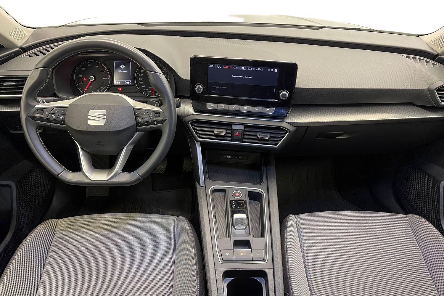 SEAT Leon Sportstourer vaihtoauto