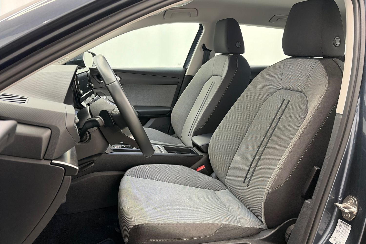 SEAT Leon Sportstourer vaihtoauto