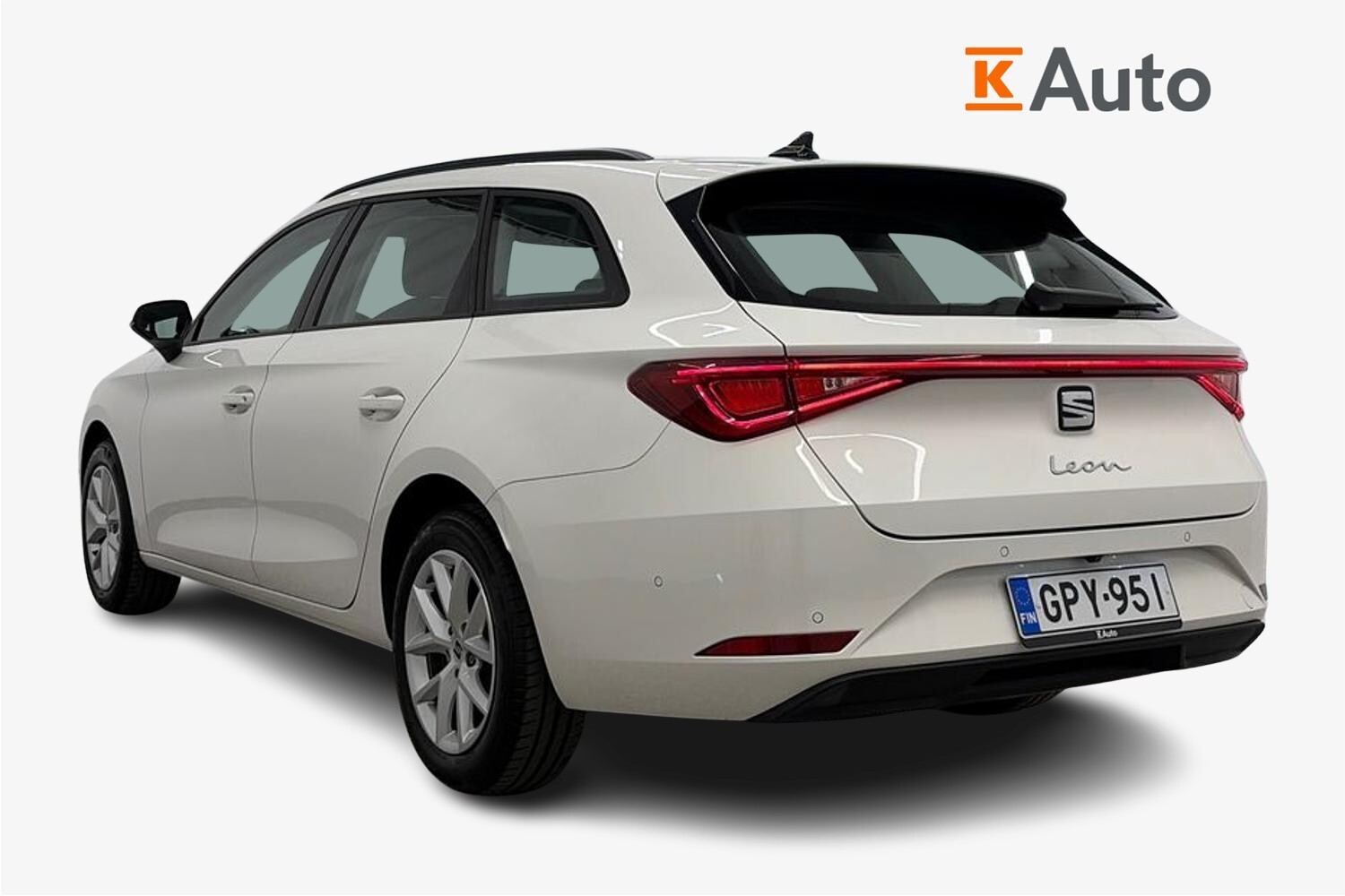 SEAT Leon Sportstourer vaihtoauto