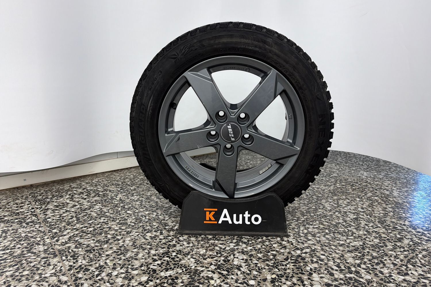 SEAT Leon Sportstourer vaihtoauto